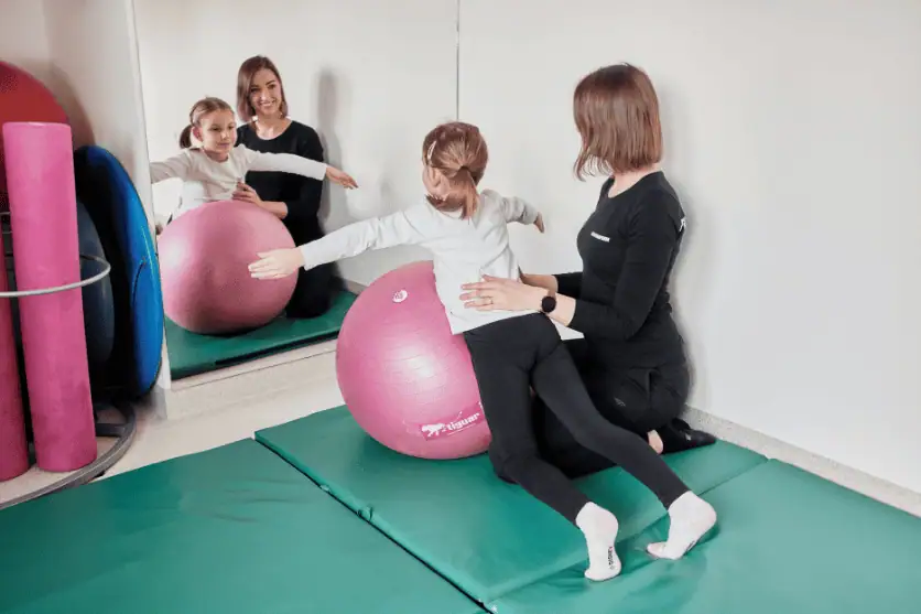 Terapie specjalistyczne dla dzieci w górach